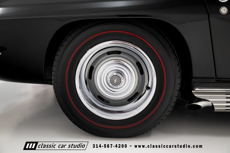 67_Chevrolet_Corvette_2242-63