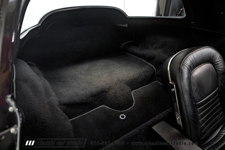 67_Chevrolet_Corvette_2242-70