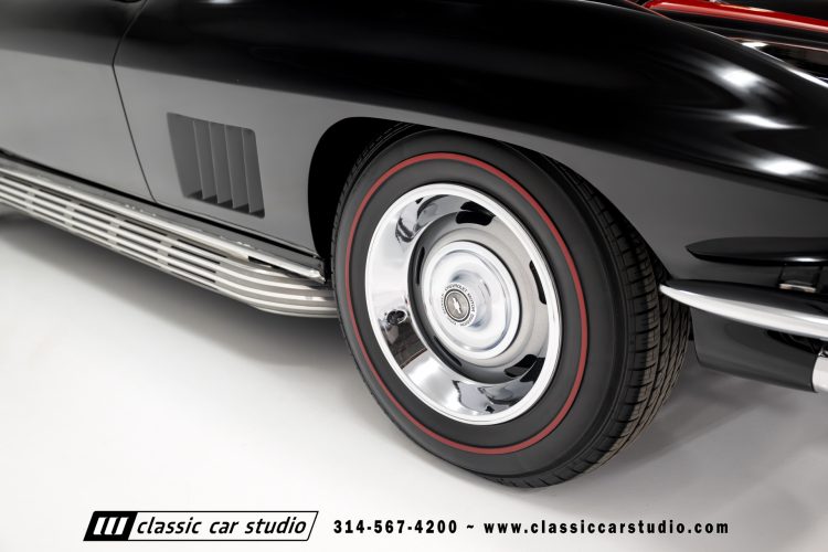 67_Chevrolet_Corvette_2242-77
