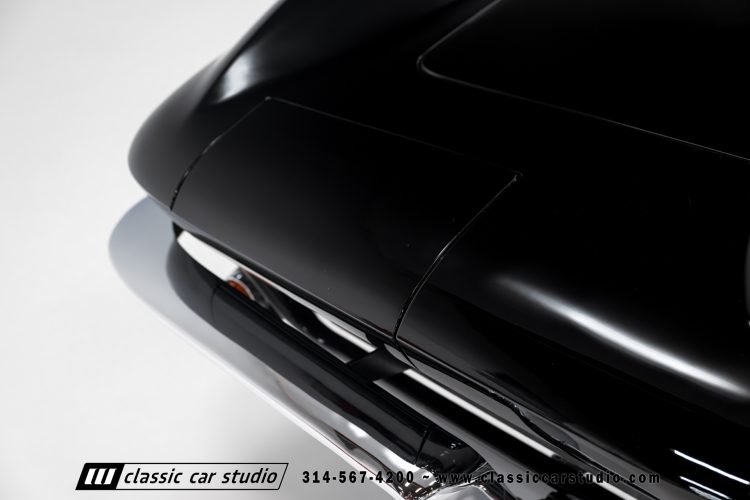 67_Chevrolet_Corvette_2242-8