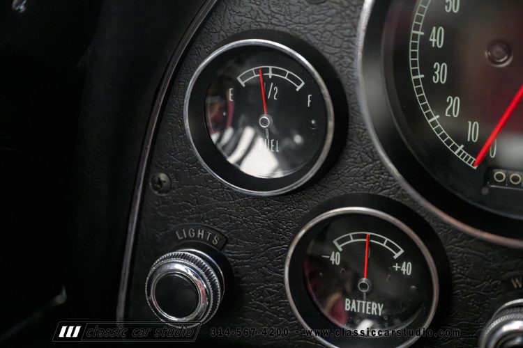 67_Chevrolet_Corvette_2242-95