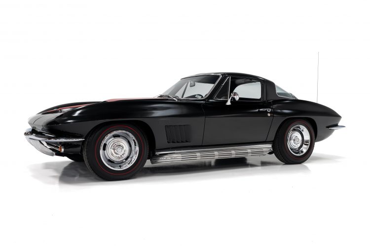 67_Chevrolet_Corvette_2242_Showcase