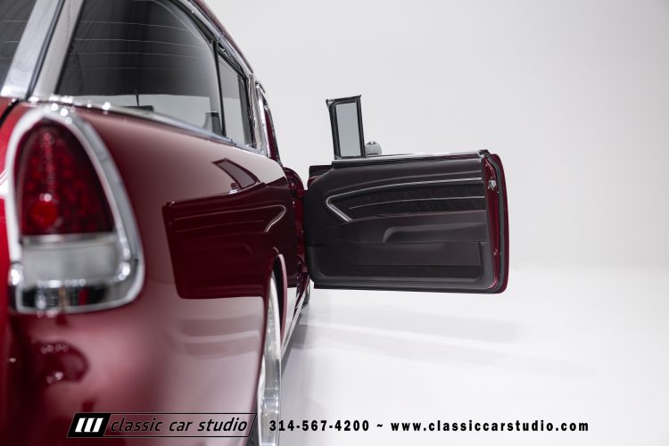 55_Chevrolet_Nomad_01_2254-118