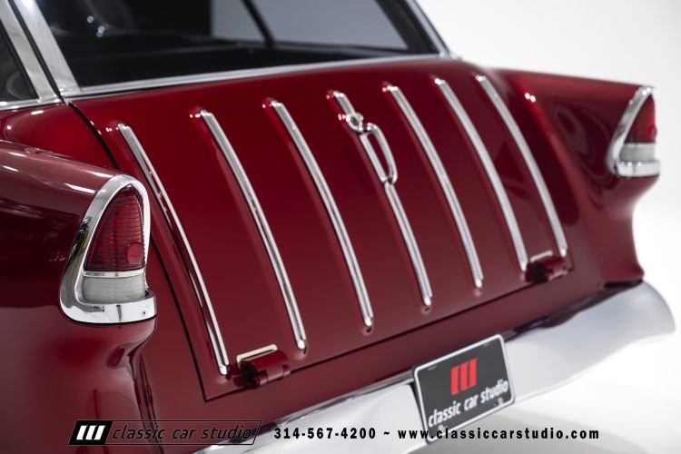 55_Chevrolet_Nomad_01_2254-39