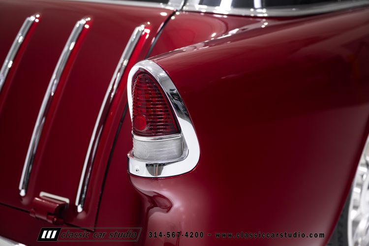 55_Chevrolet_Nomad_01_2254-53