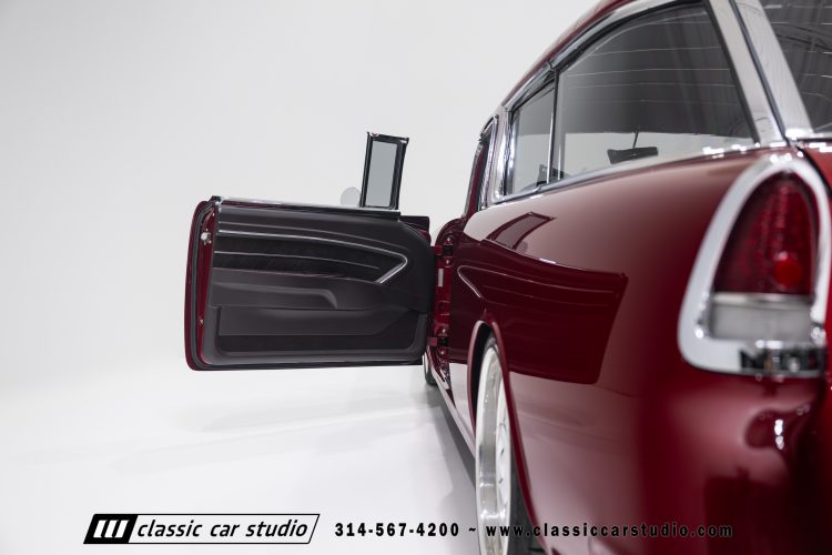 55_Chevrolet_Nomad_01_2254-83