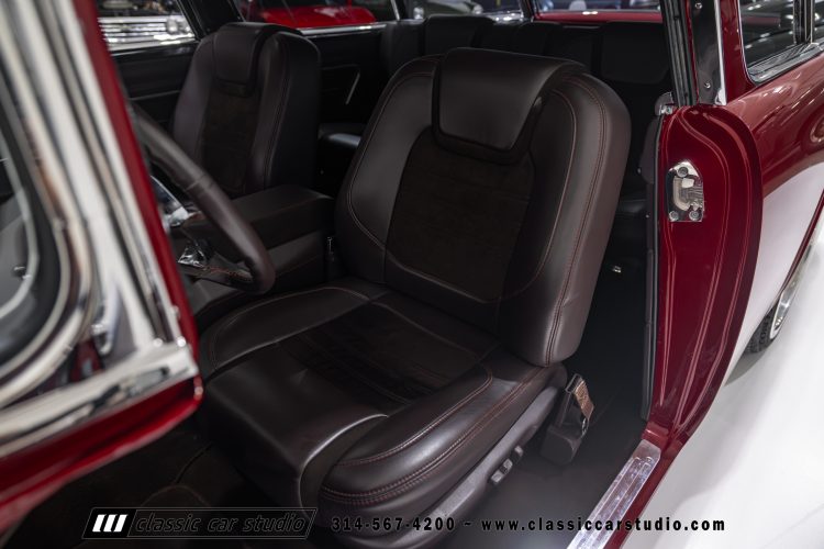 55_Chevrolet_Nomad_01_2254-90