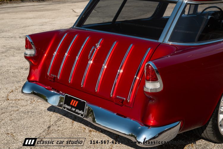 55_Chevrolet_Nomad_2254-160