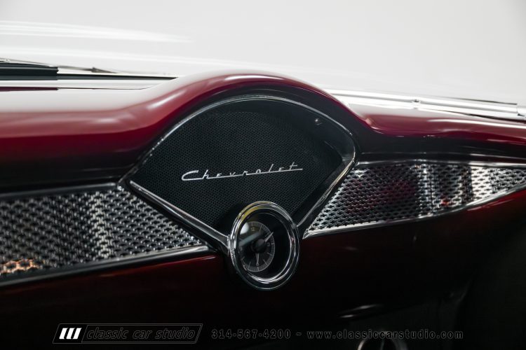 55_Chevrolet_Nomad_2254-50