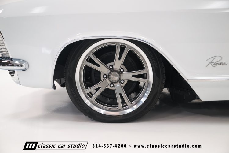 63_Buick_Riviera_2241-21
