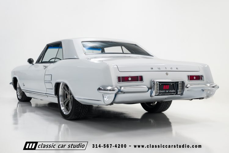 63_Buick_Riviera_2241-42
