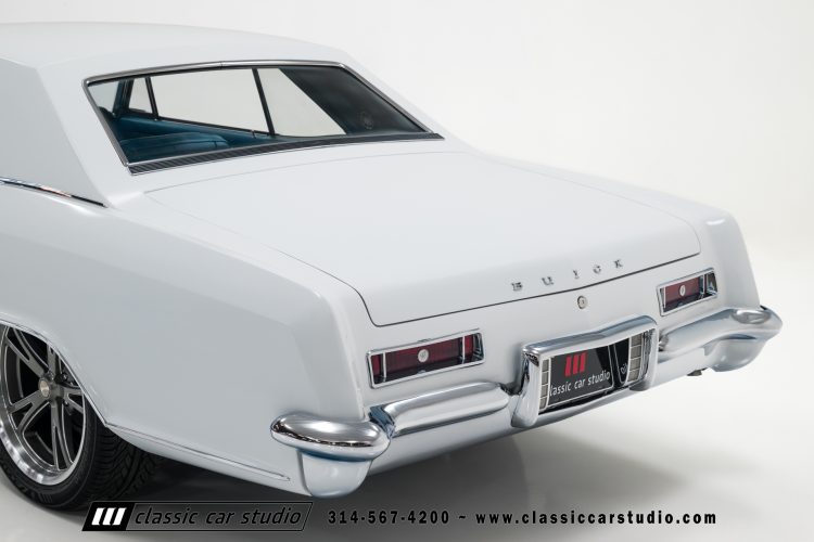63_Buick_Riviera_2241-46