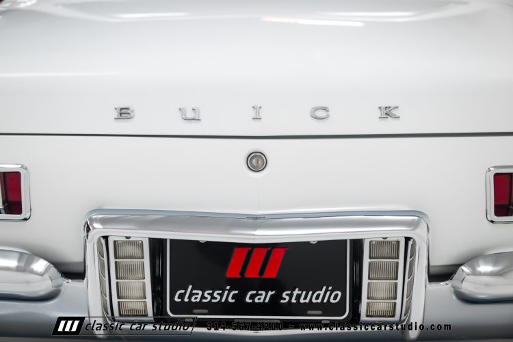 63_Buick_Riviera_2241-48