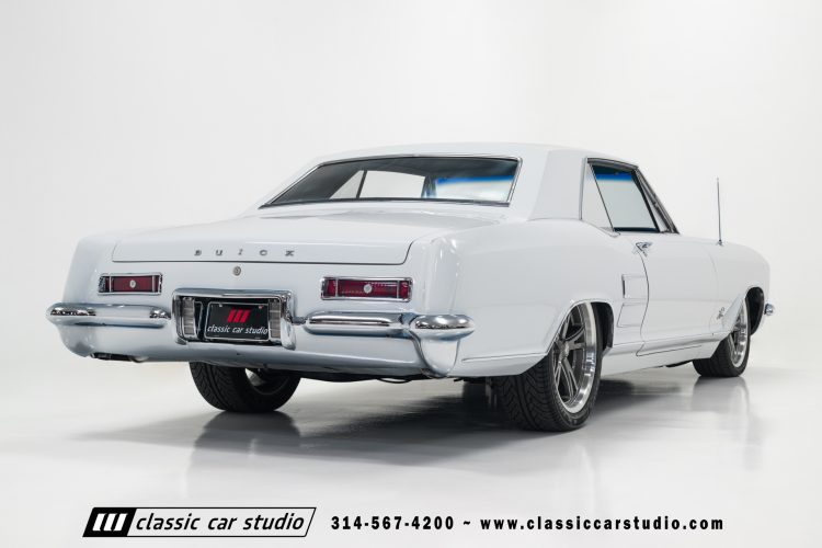 63_Buick_Riviera_2241-49