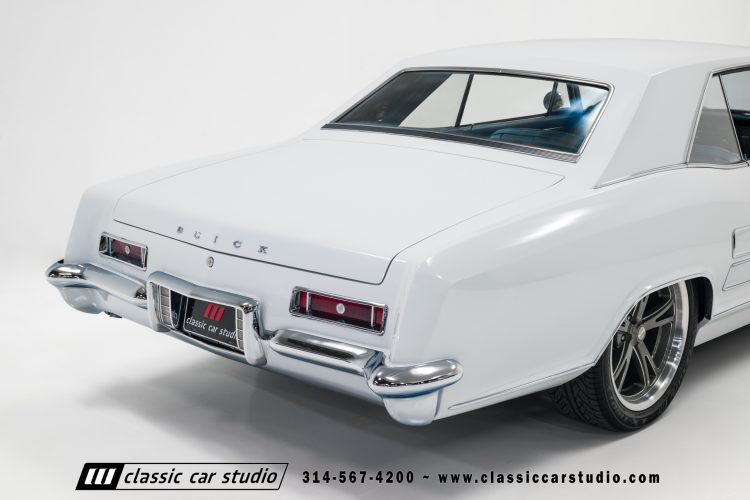 63_Buick_Riviera_2241-52