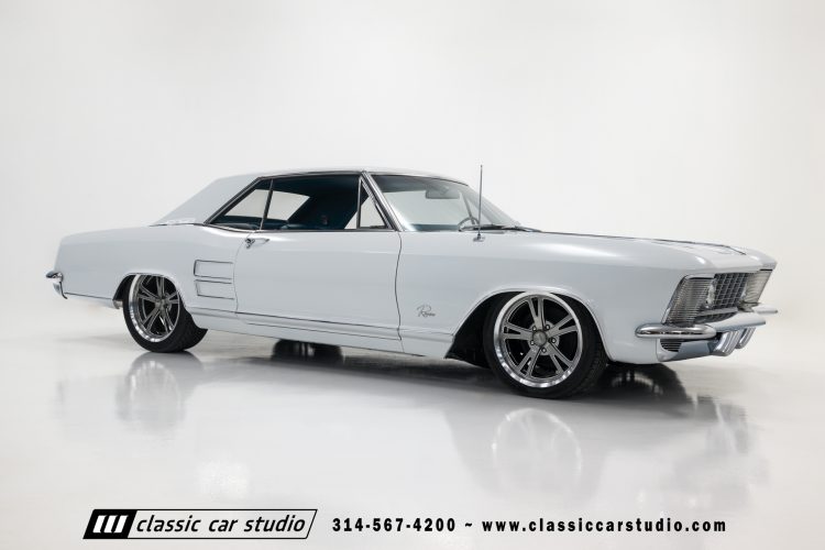 63_Buick_Riviera_2241-73