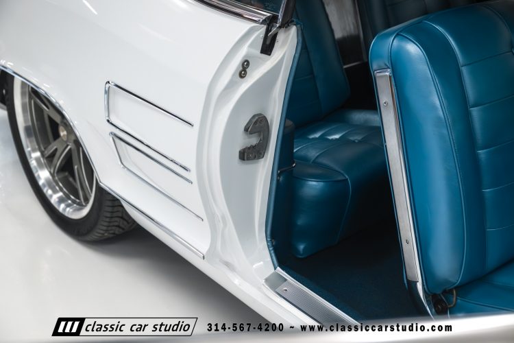 63_Buick_Riviera_2241-95