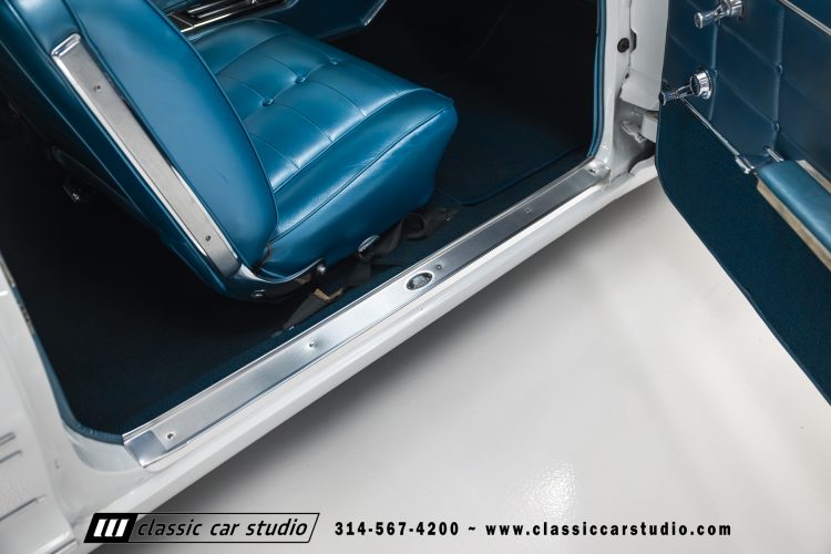 63_Buick_Riviera_2241-96