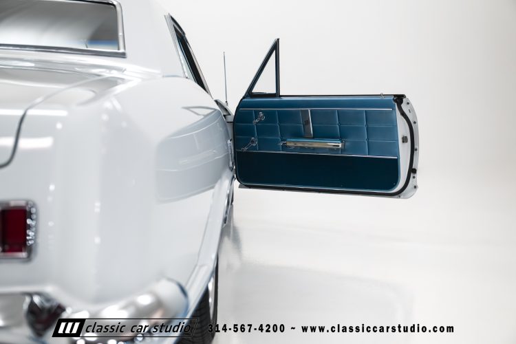 63_Buick_Riviera_2241-99