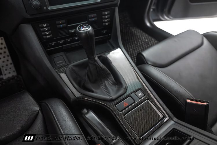 2000_BMW_M5_2247-105