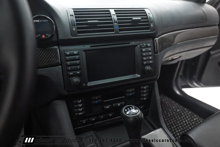 2000_BMW_M5_2247-106