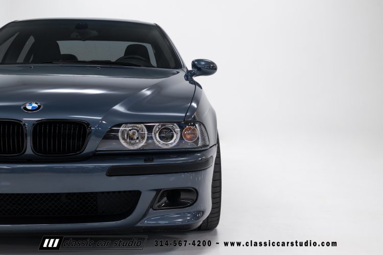 2000_BMW_M5_2247-11