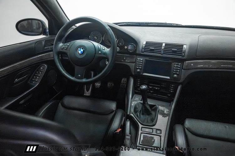 2000_BMW_M5_2247-113