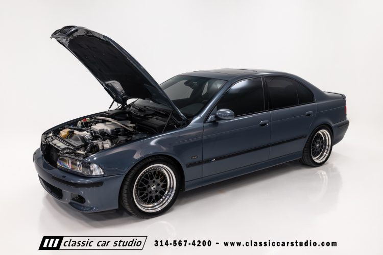 2000_BMW_M5_2247-131
