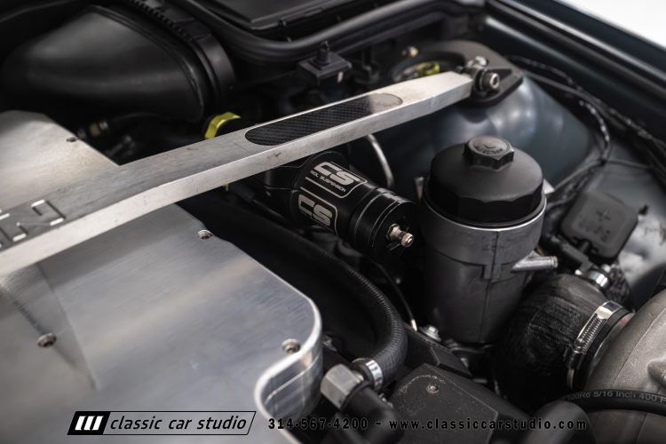 2000_BMW_M5_2247-139