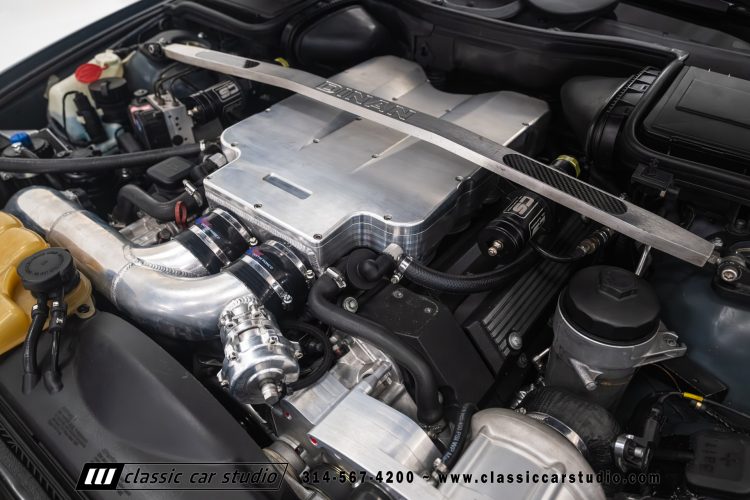 2000_BMW_M5_2247-141