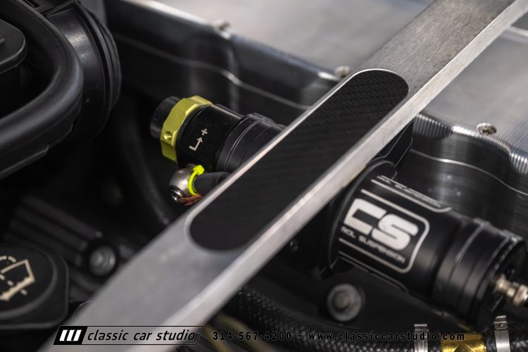 2000_BMW_M5_2247-147