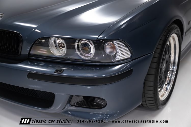 2000_BMW_M5_2247-15