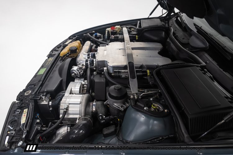 2000_BMW_M5_2247-152