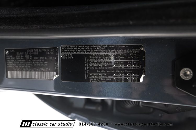 2000_BMW_M5_2247-159