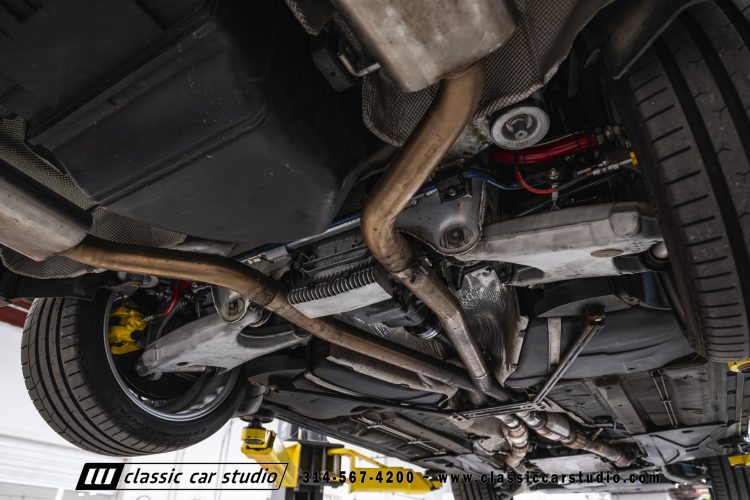 2000_BMW_M5_2247-191