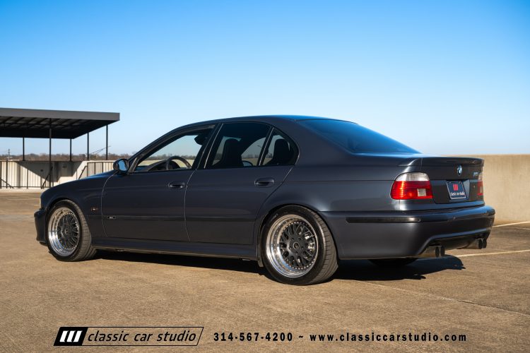 2000_BMW_M5_2247-204