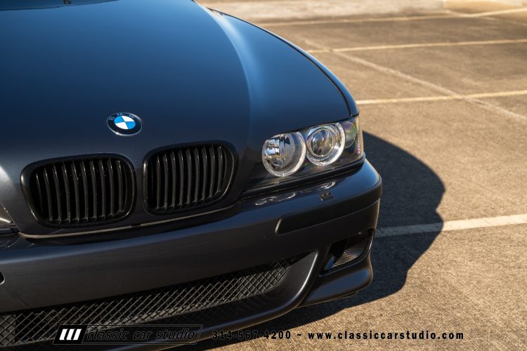 2000_BMW_M5_2247-219