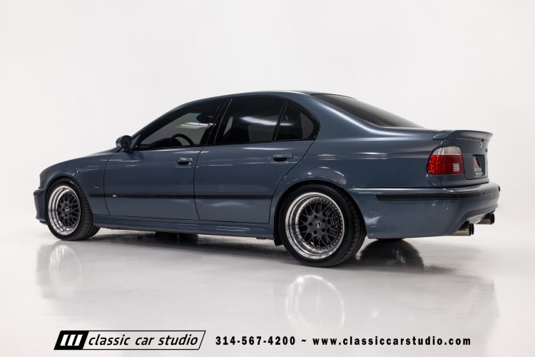 2000_BMW_M5_2247-42