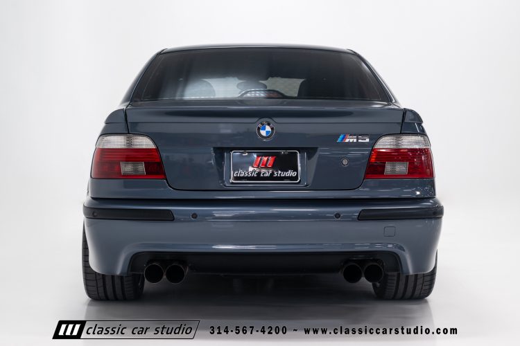 2000_BMW_M5_2247-46