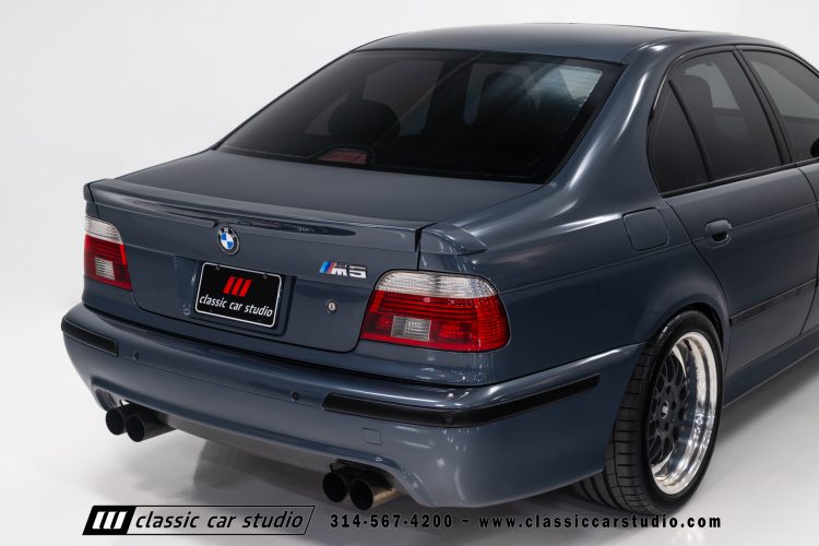 2000_BMW_M5_2247-49