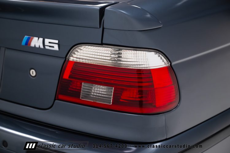 2000_BMW_M5_2247-51