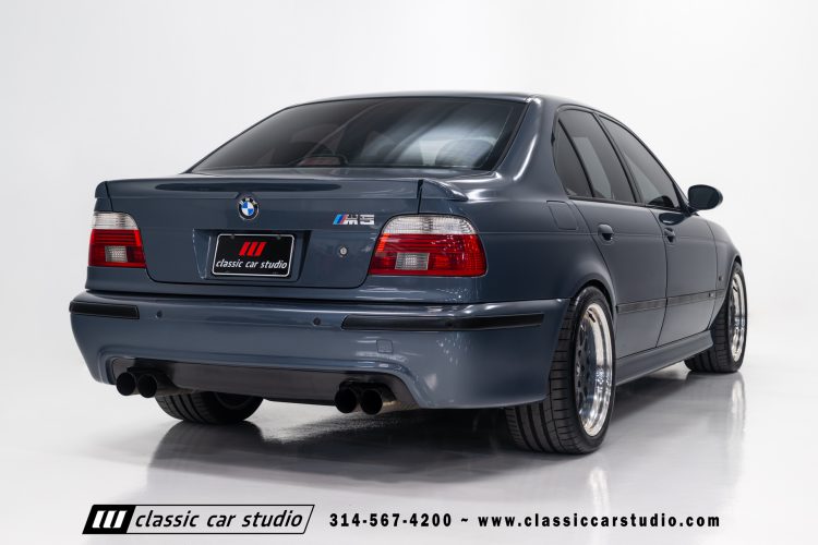 2000_BMW_M5_2247-52