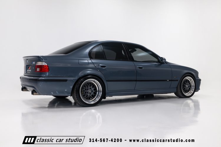 2000_BMW_M5_2247-53
