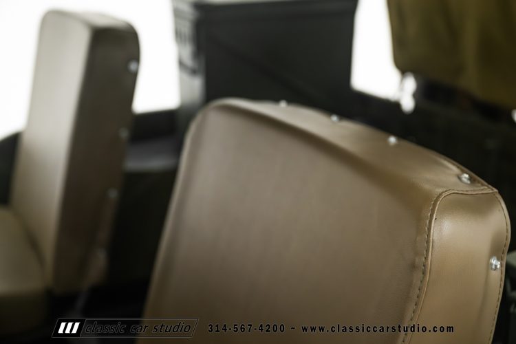 51_Willys_Overland_CJ3A_2256-100