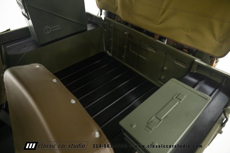 51_Willys_Overland_CJ3A_2256-33