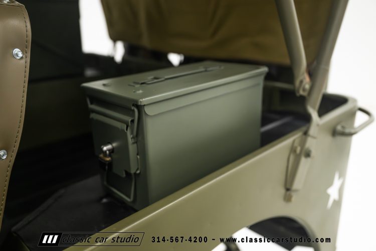 51_Willys_Overland_CJ3A_2256-34