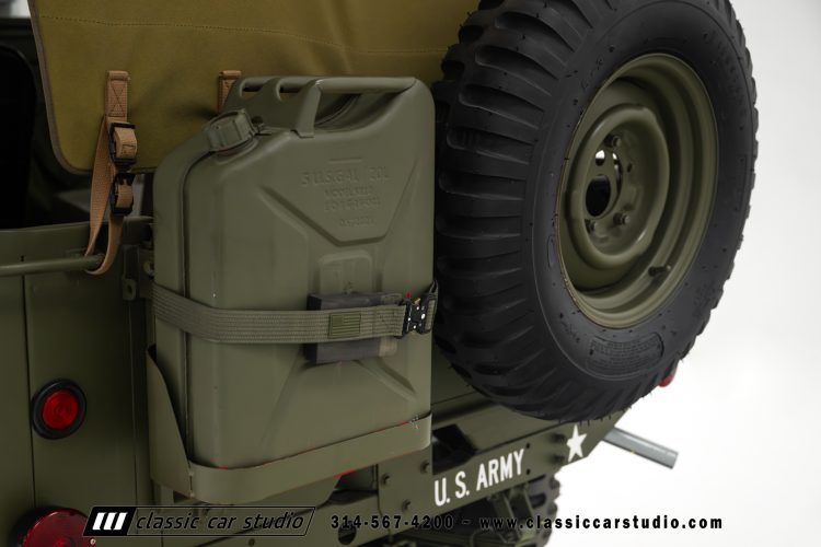 51_Willys_Overland_CJ3A_2256-46