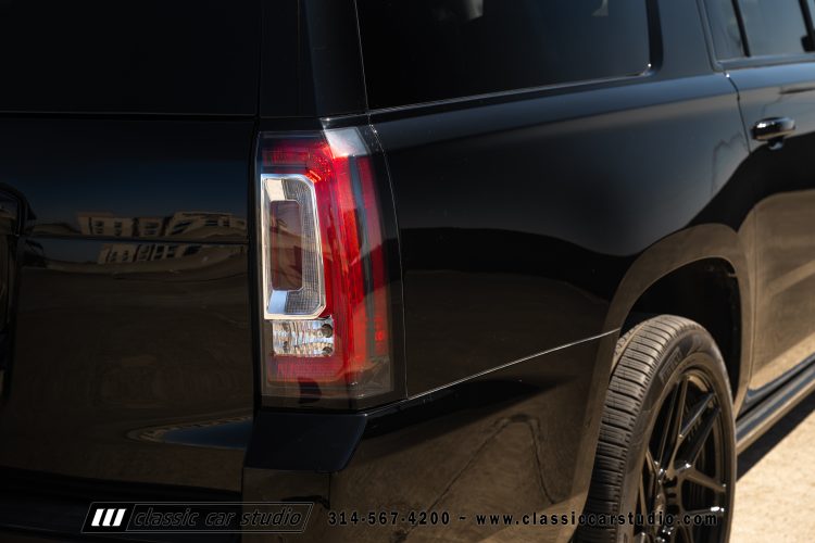 2019_GMC_Yukon_Denali_XL_2255-163