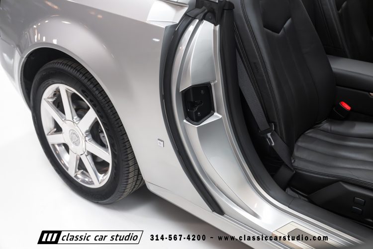 2006_Cadillac_XLR_2273-102