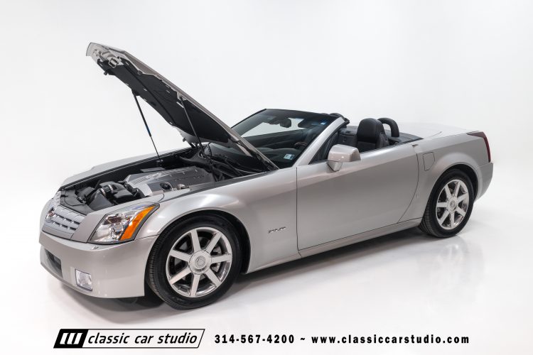 2006_Cadillac_XLR_2273-108